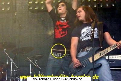 bill sia mai facut oare un tatuj...k am o poza q el mai noua si park are un tatuaj....