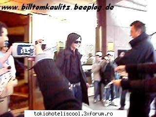 fetele urgentza!!!!!!!!! - mie mi se pare k in pozele astea bill are paru - Bill