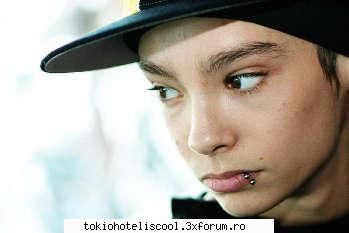 poze cu Tom - mai pun si yo ceva poze q tom...pacat k el nu isi - Galerie de imagini